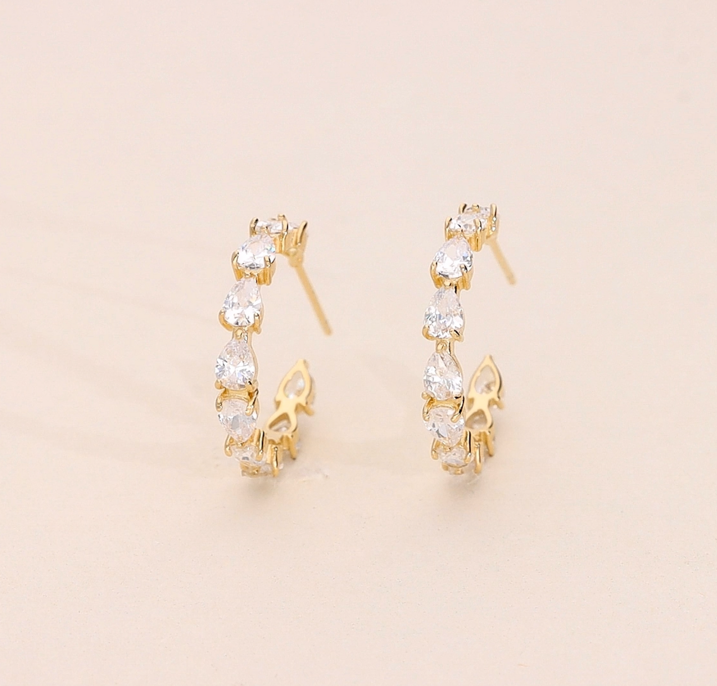 Chloe Hoops