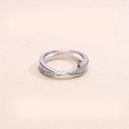 Everly Crossover Ring