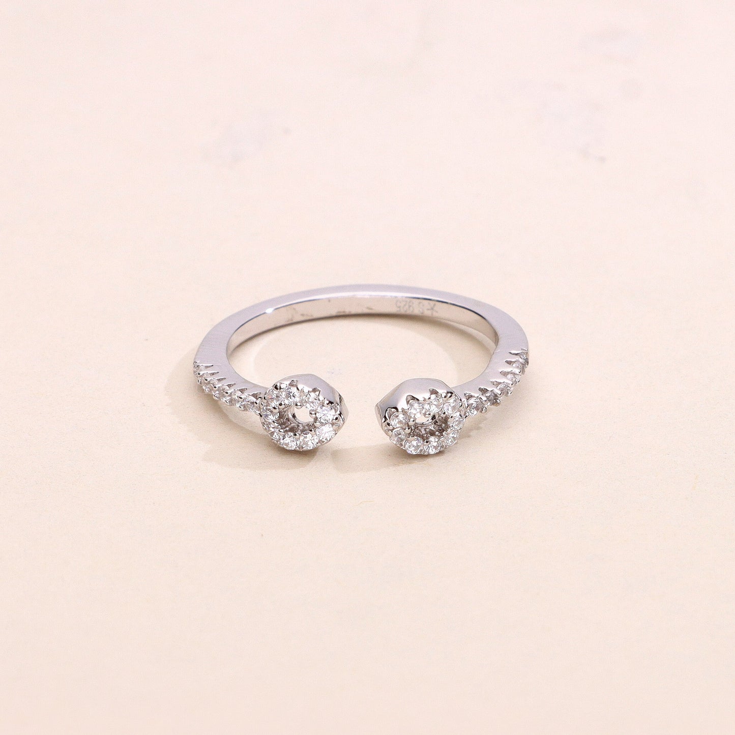 Vanessa Ring