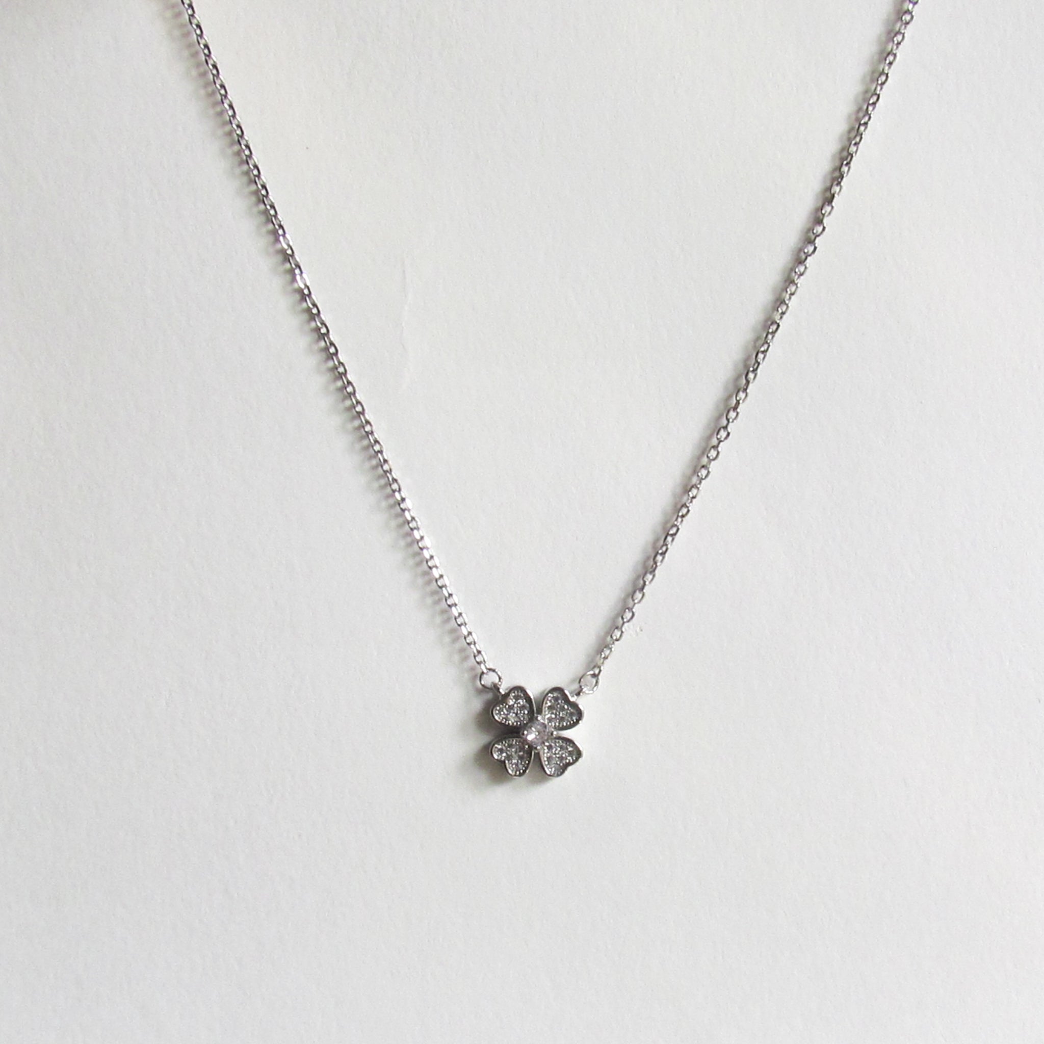 14k gold diamond black onyx clover necklace – Ellie Jay