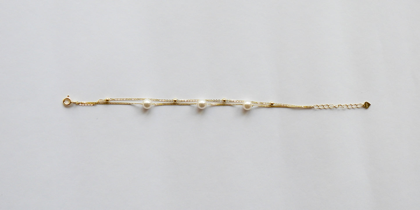 Tess Pearl Bracelet