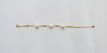 Tess Pearl Bracelet